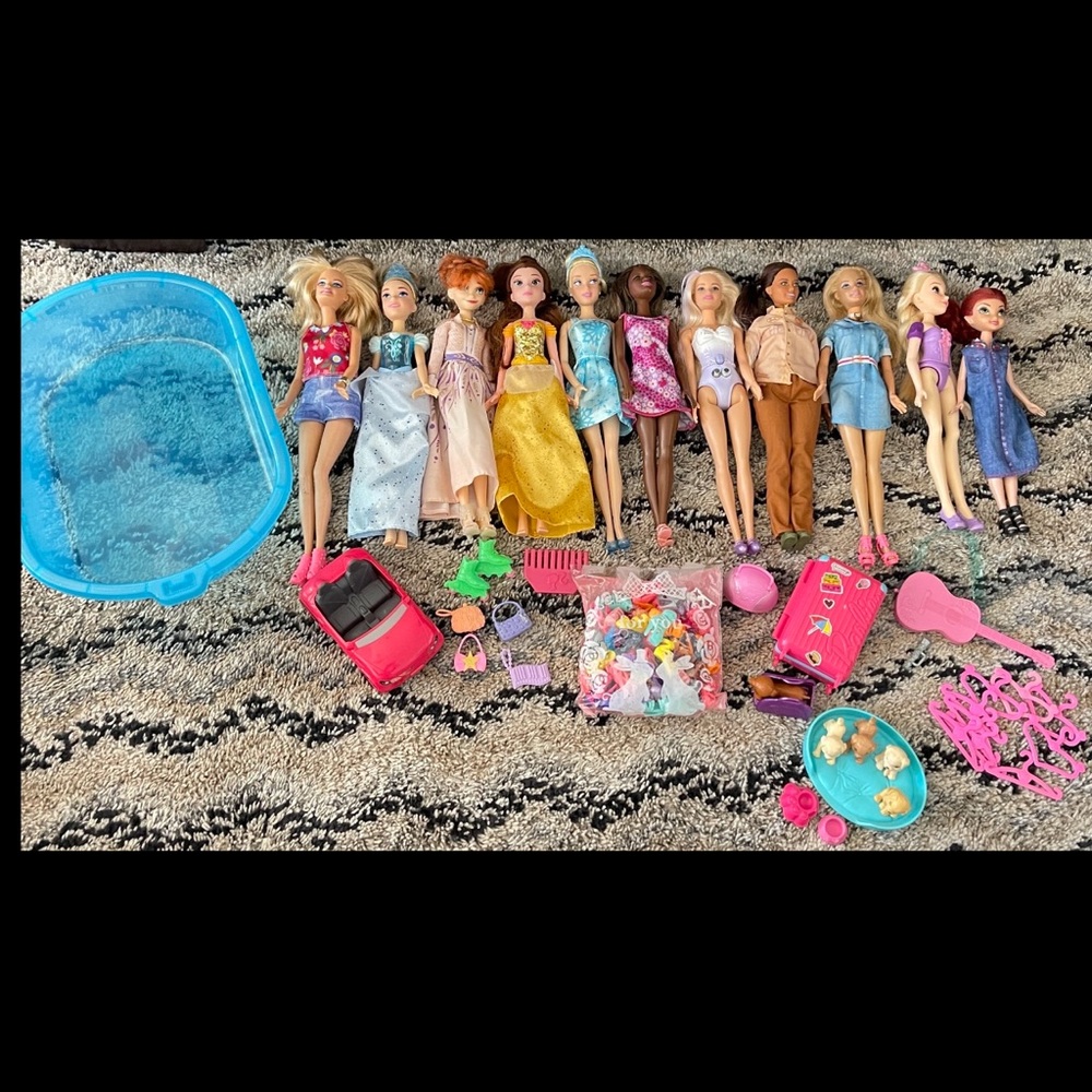 Barbie Doll Set with Colorful Outfits and Accessories